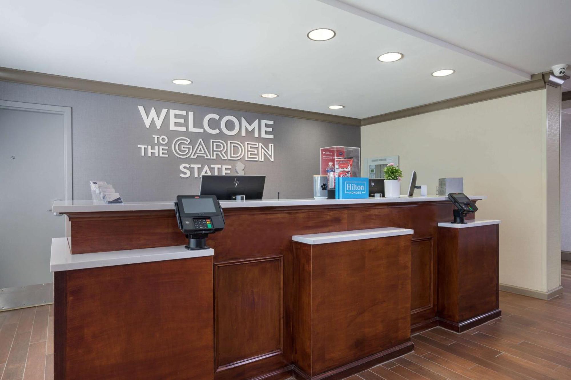 Hampton Inn Princeton Eksteriør bilde